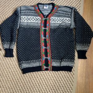 Dale of Norway traditional wool Norwegian sweater